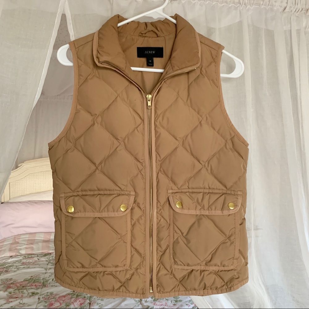 J. Crew Quilted Tan Puff Vest Women's Size XS *Never Been Worn*